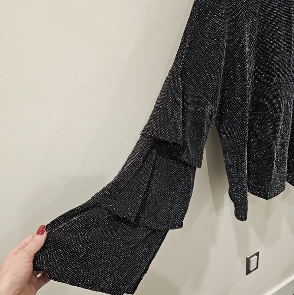 Express Black Silver Threaded Sparkly Tiered Bell Sleeve Top Size Large - Picture 7 of 10